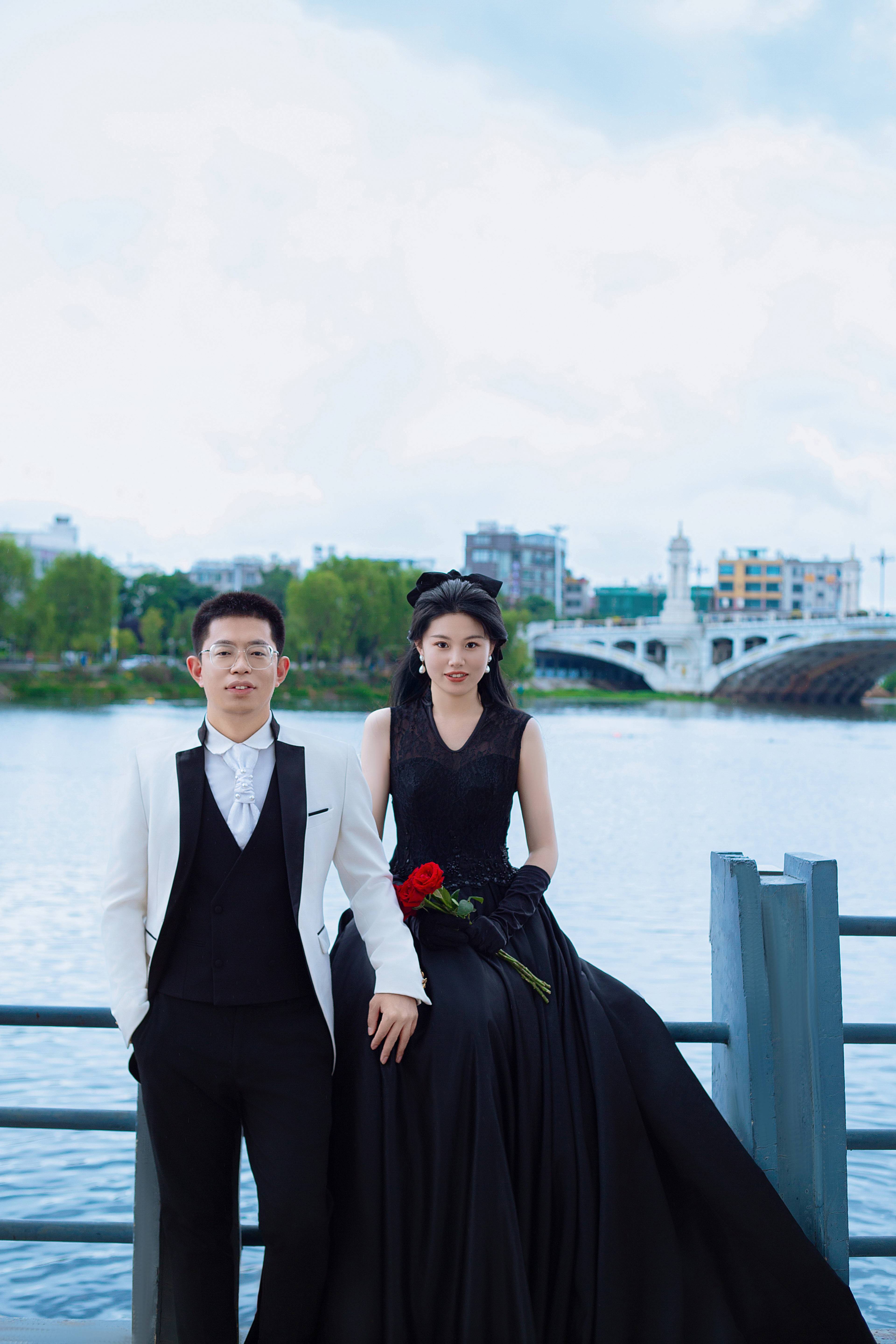 大理婚纱摄影哪家好？网友拍摄婚纱照的测评体验分享(图1)