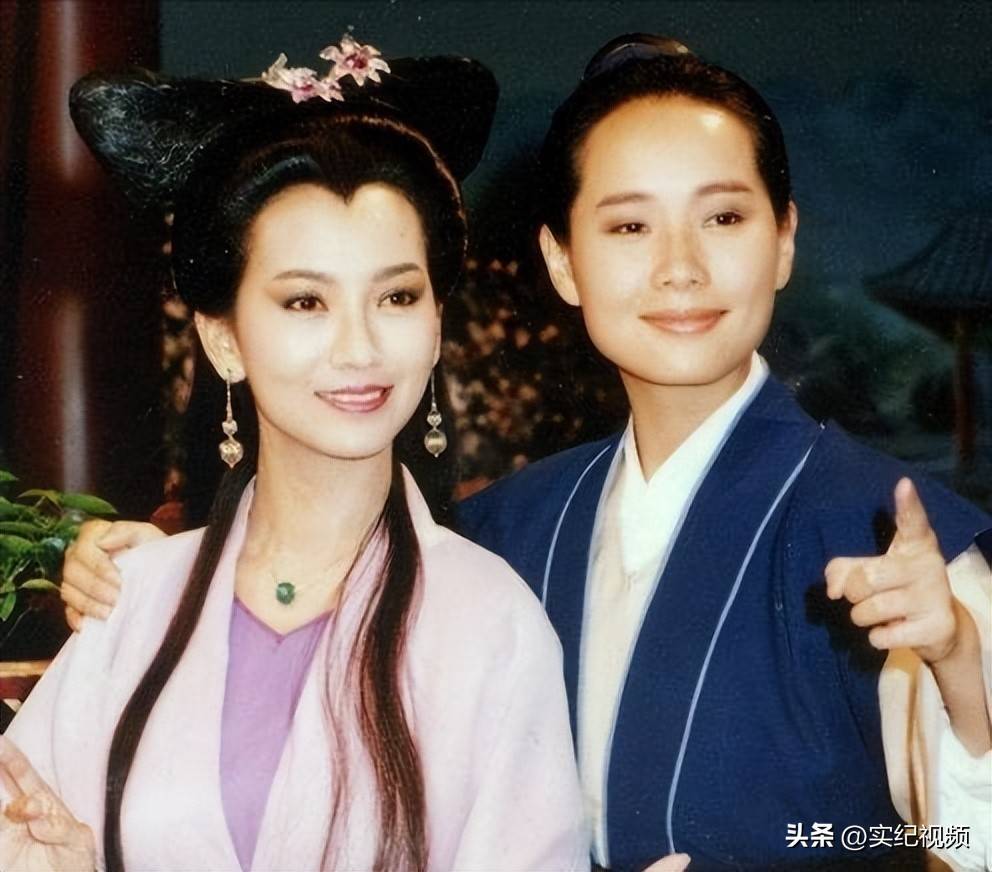 58岁许官人南宫NG28入口叶童和富豪结婚33年遭背叛4次选择终身不生(图2)