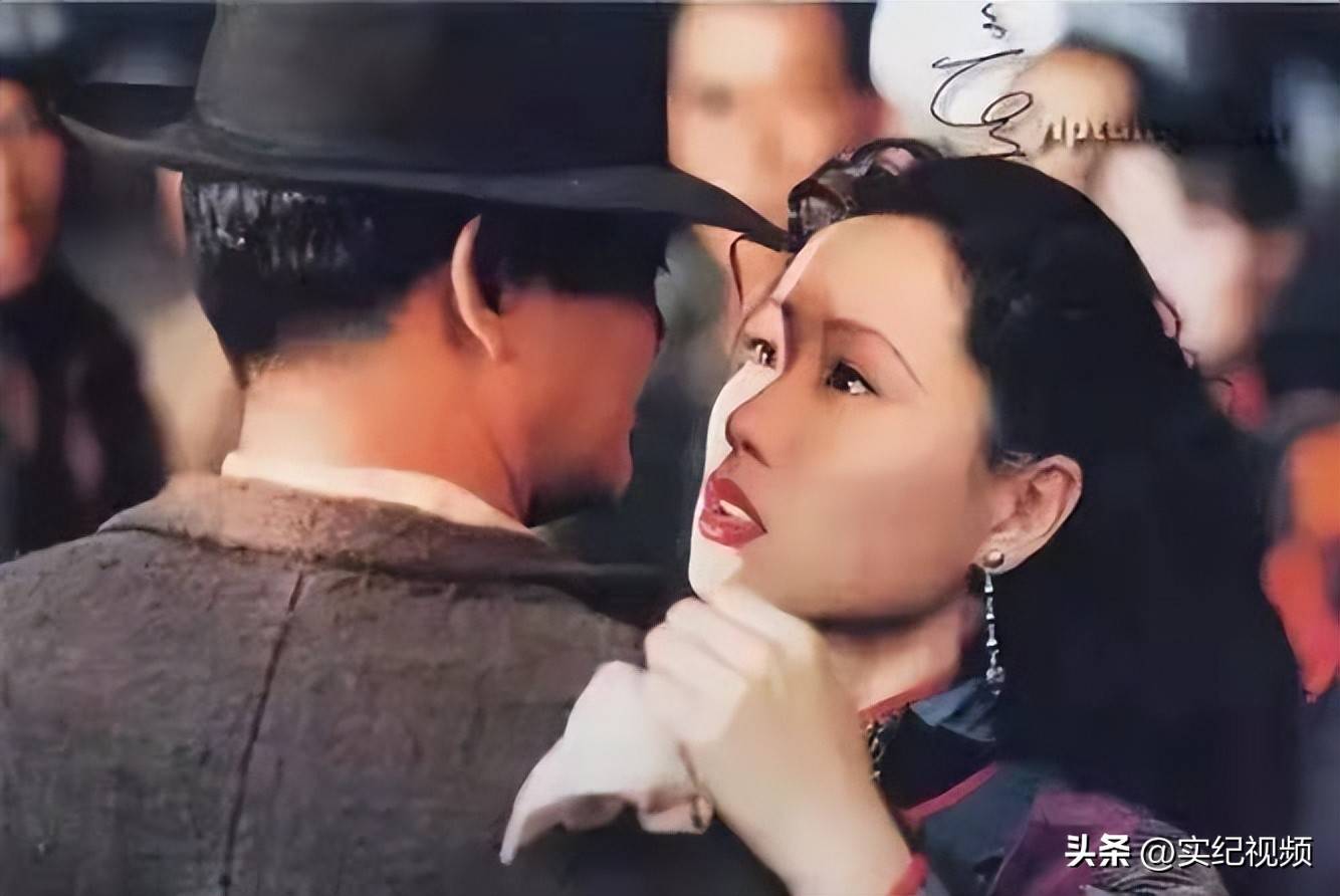58岁许官人南宫NG28入口叶童和富豪结婚33年遭背叛4次选择终身不生(图4)