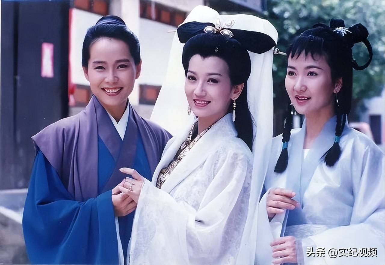 58岁许官人南宫NG28入口叶童和富豪结婚33年遭背叛4次选择终身不生(图19)