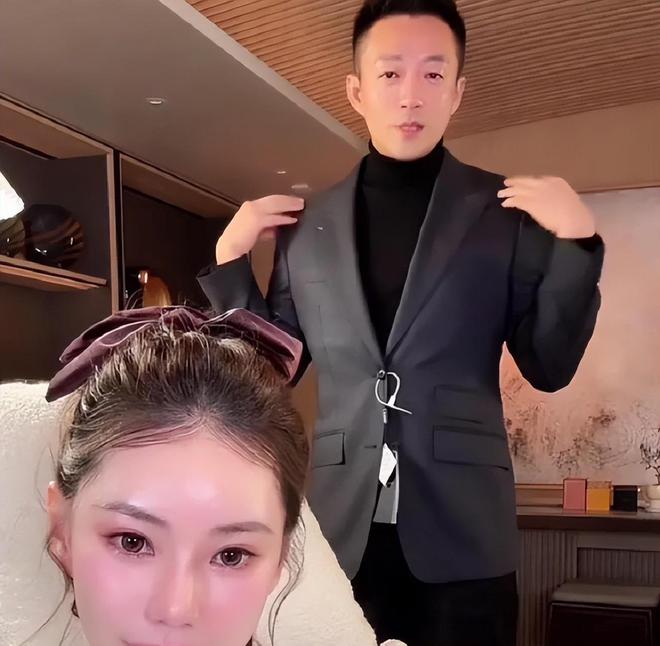 四月拍南宫NG28下载婚纱五月办婚礼提前小半年紧张的汪小菲实在太可爱了(图10)
