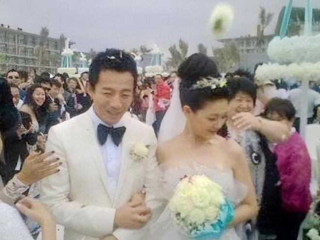 四月拍南宫NG28下载婚纱五月办婚礼提前小半年紧张的汪小菲实在太可爱了(图14)