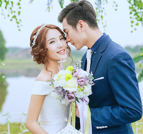 “爱在四月天情定微山岛”婚纱摄影主题活动在微山岛启幕